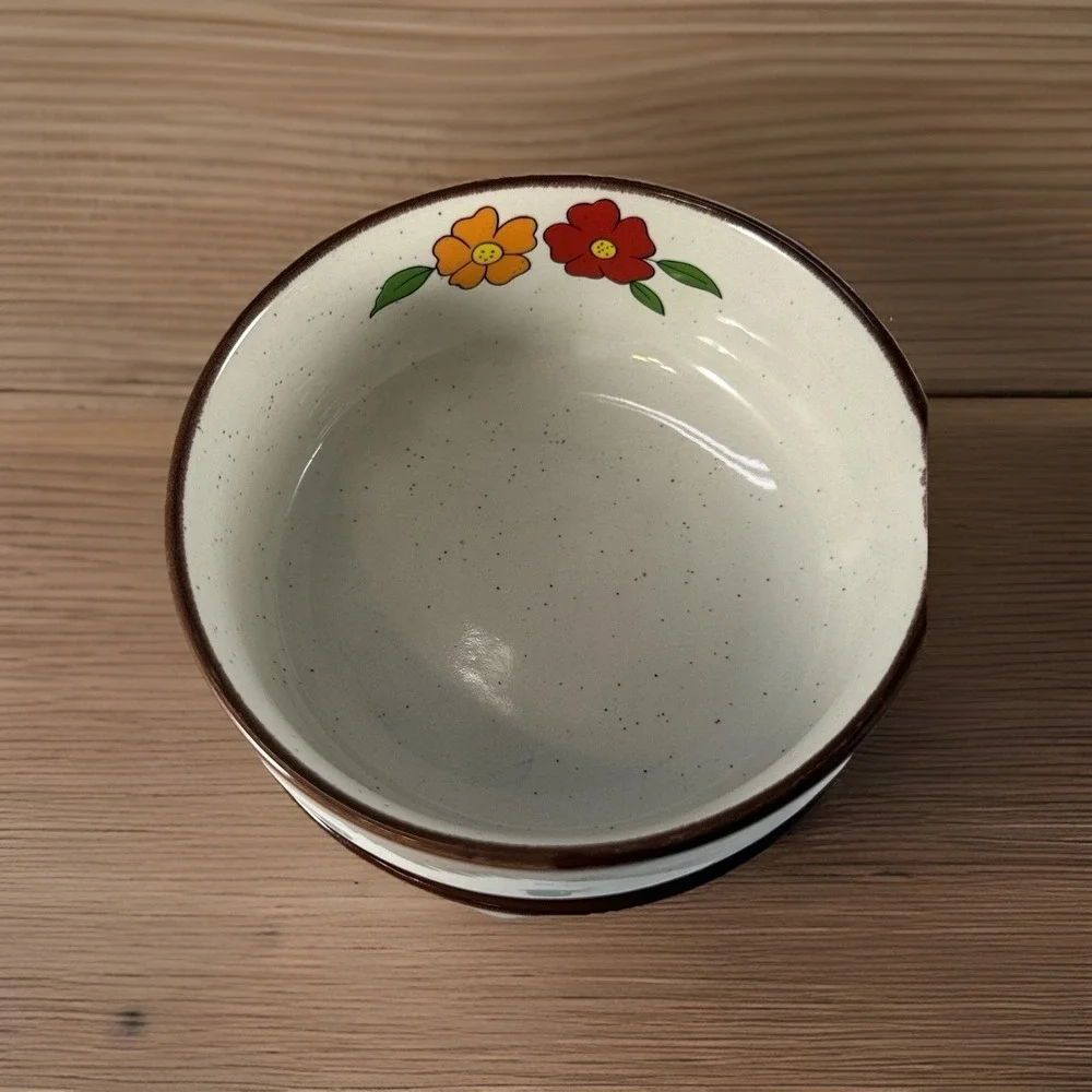 (2) Interpur MCM Vintage Stoneware  Bowls  With Country‎ Boy & Girl Face 5.25